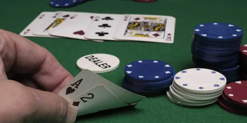 Tìm hiểu đôi nét về bài Poker Allin or Fold